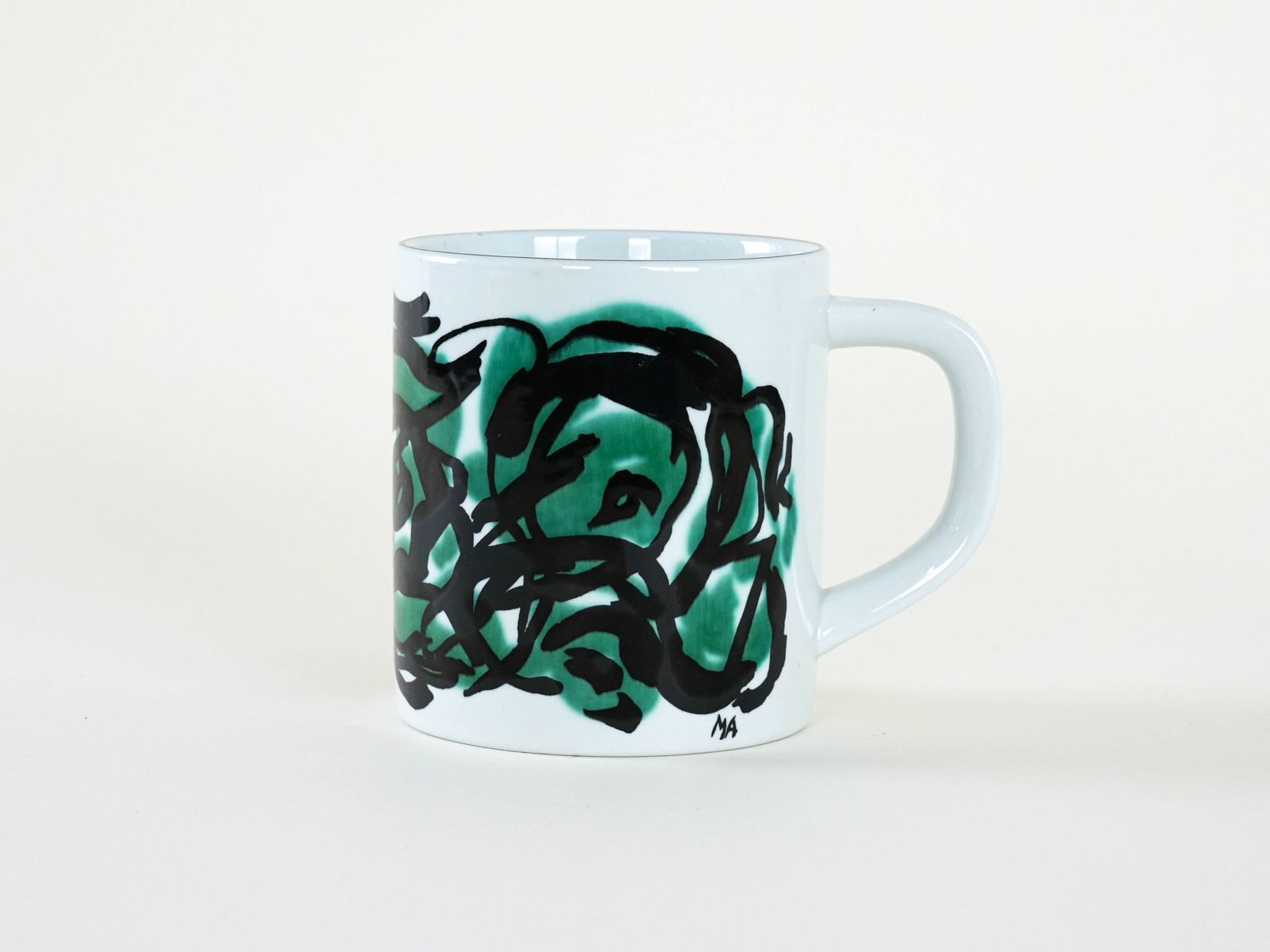 photo furniture Porcelain Mug, Danish Design, 1987, Designer: Mogens Andersen, Manufacturer: Royal Copenhagen