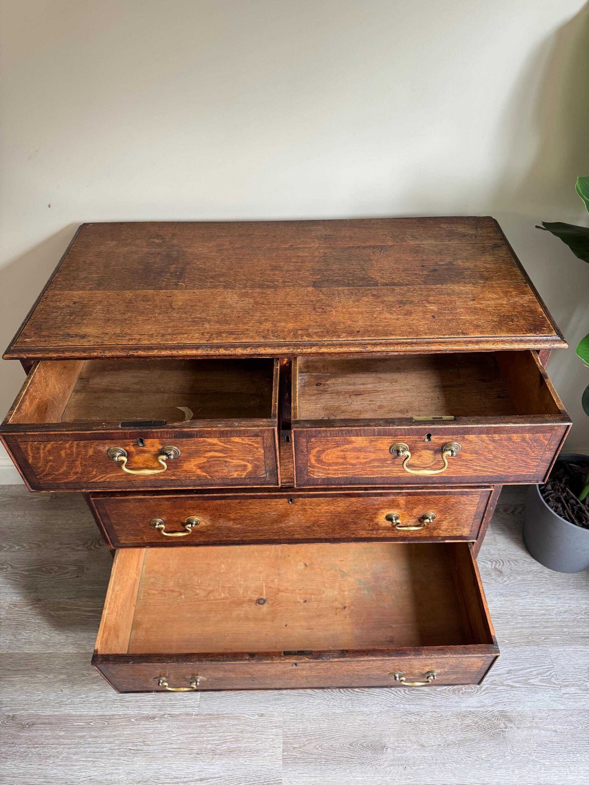 Solid Oak Wood Antique Georgian Chest Of Drawers With Metal Handles Dovetail Drawers photo vinterior