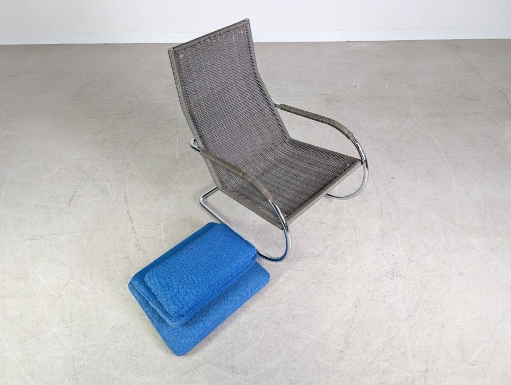 photo furniture Original Tecta D35 1 Armchair, Cantilever Design, Grey Wicker, Armrests