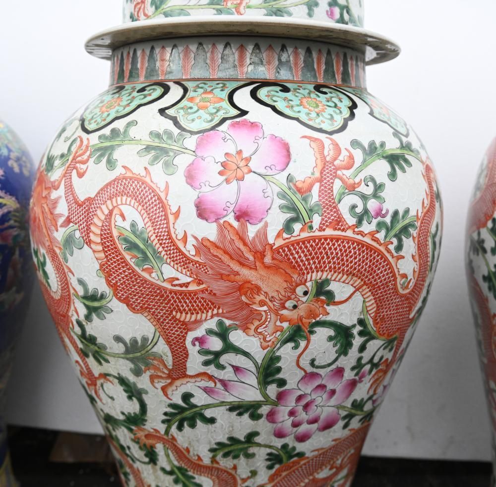 Chinese Qianlong Porcelain Lidded Dragon Vases Urns Pottery Ginger Jars photo buy