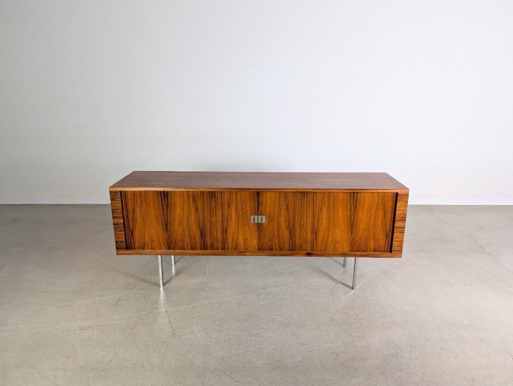 Hans J. Wegner Rosewood Sideboard Ry 25 Møbler President 1960 photo furniture