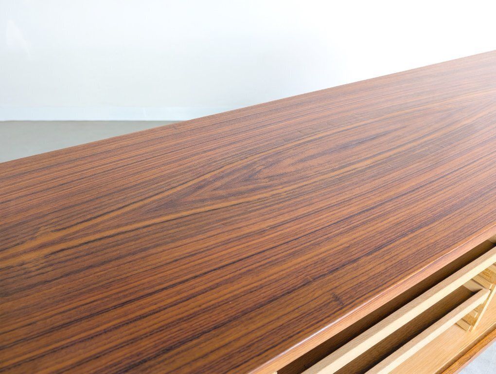 photo buy Hans J. Wegner Rosewood Sideboard Ry 25 Møbler President 1960