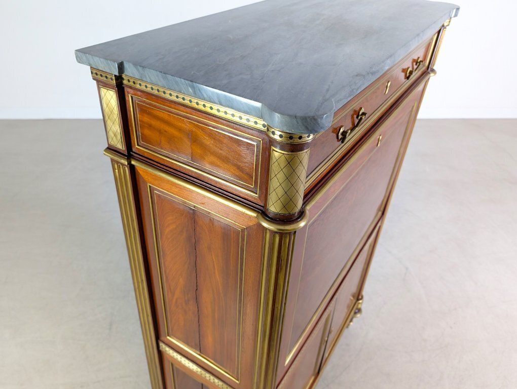 photo vintage Original Louis XVI Chest Of Drawers/Secretary, Mahogany, Brass