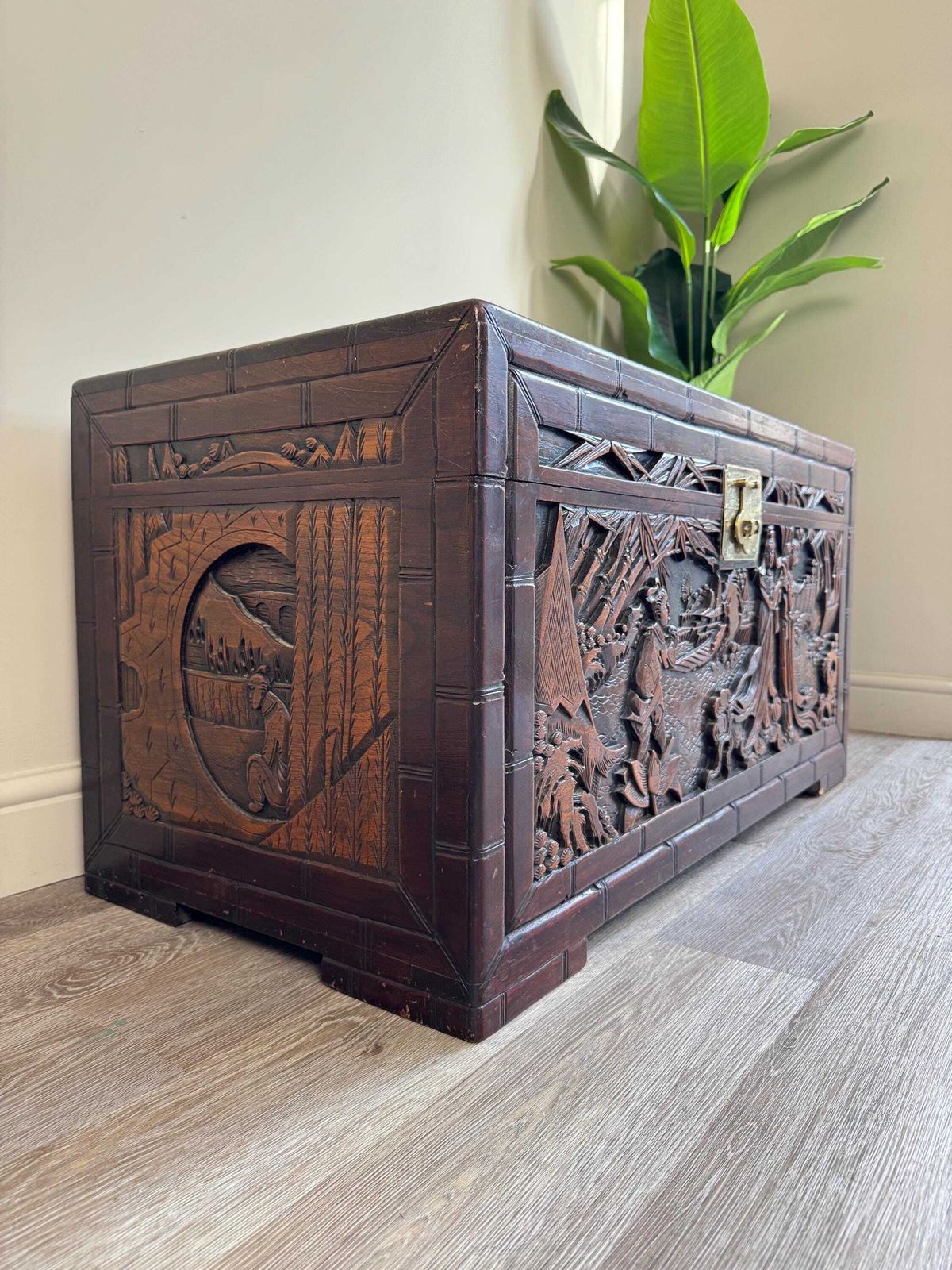 Vintage Chinese Carved Oak Dark Wood Blanket Box Chest Coffer Camphor Chest. photo Furniture