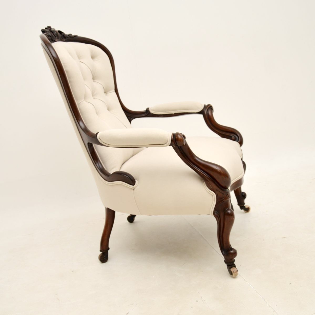 Furniture Antique Victorian Mahogany Spoon Back Armchair photo