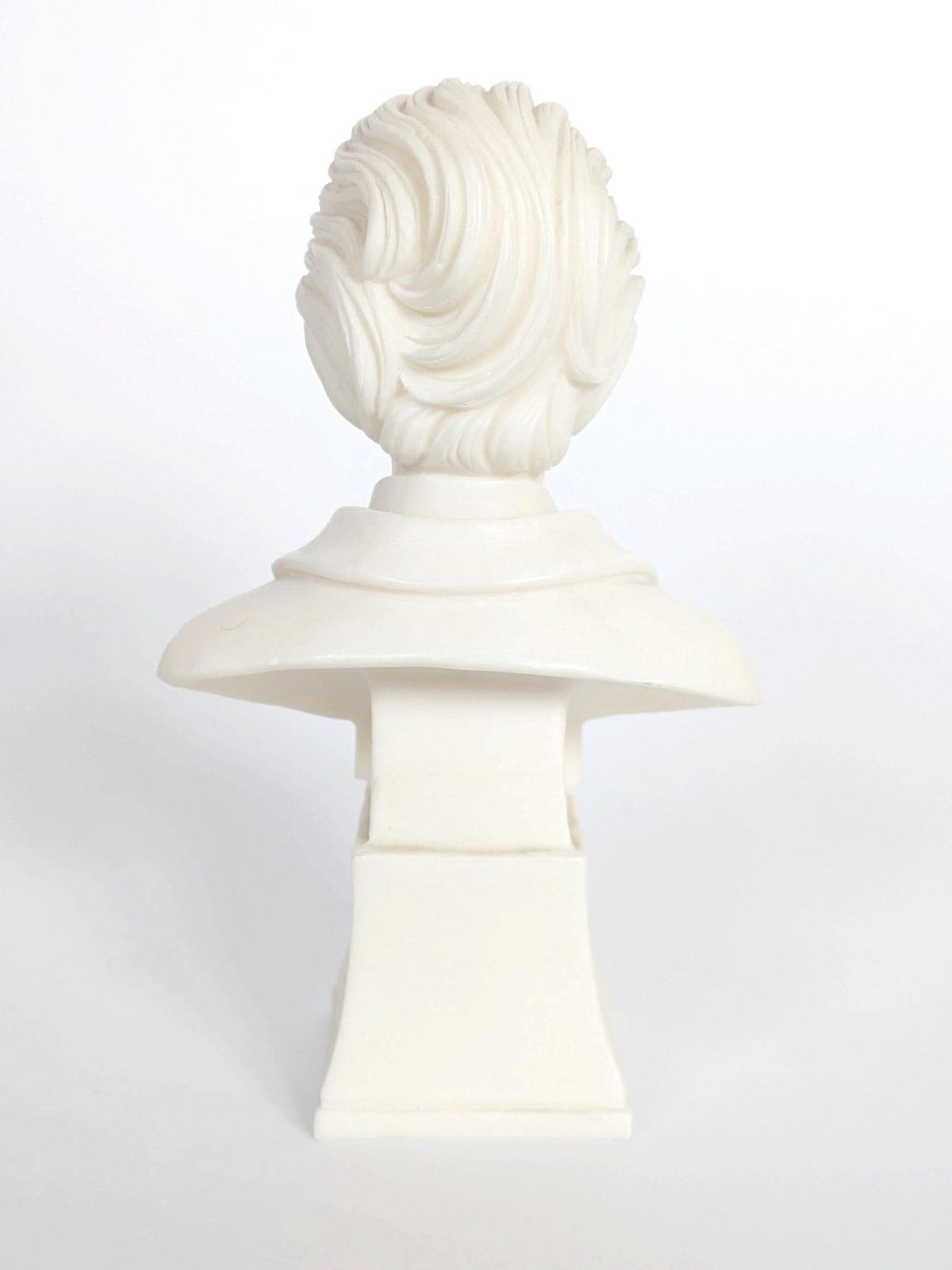 photo furniture Vintage Alabaster Bust Of Johann Strauss, Italian Handcrafted Sculpture, 1980s Signed A. Lucchesi