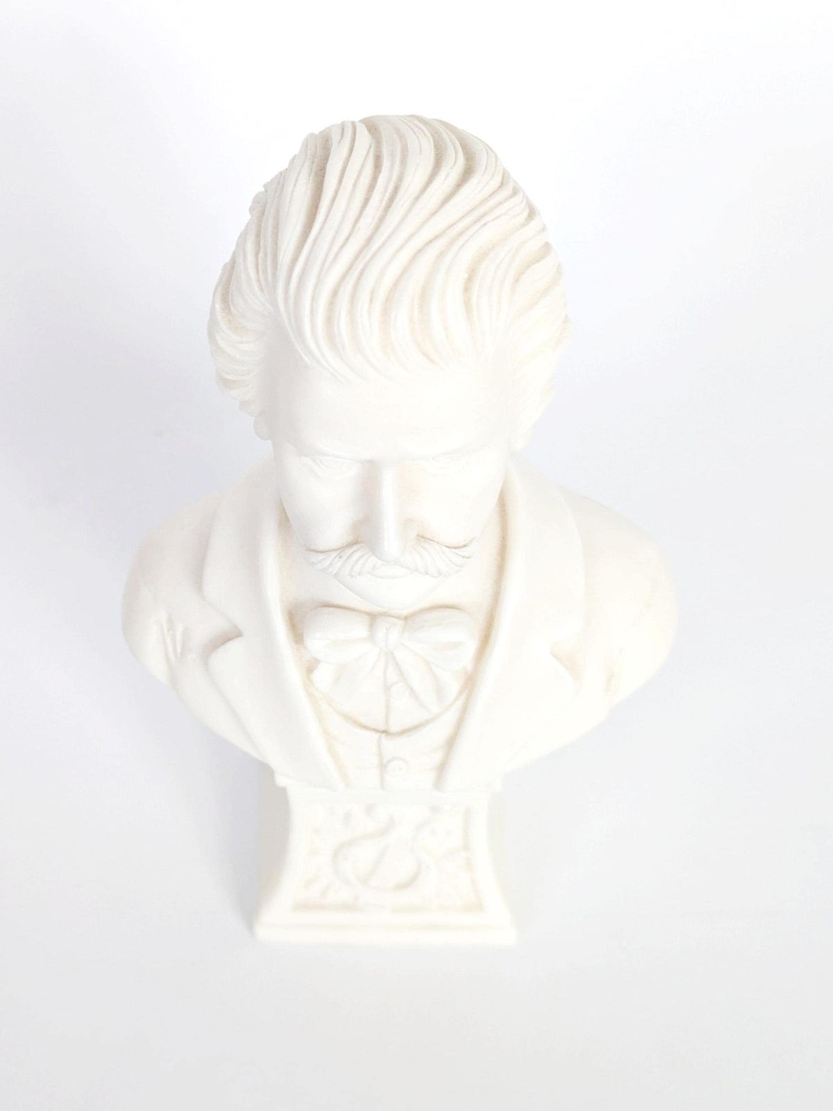 photo for sale Vintage Alabaster Bust Of Johann Strauss, Italian Handcrafted Sculpture, 1980s Signed A. Lucchesi