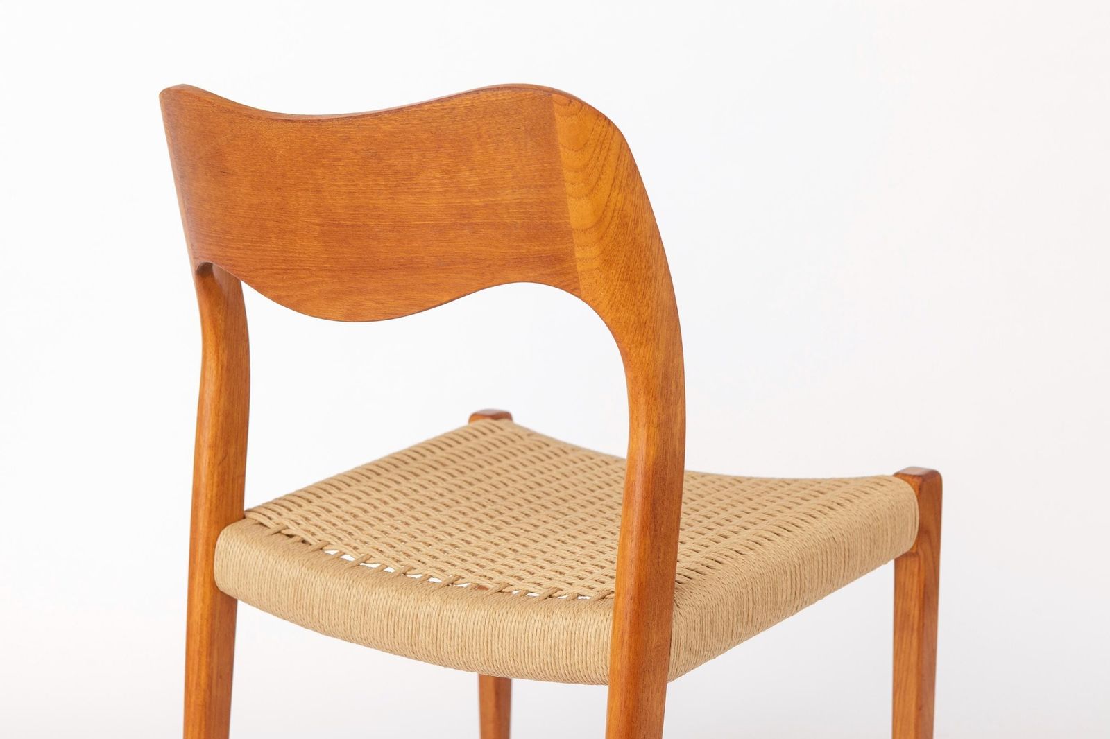 photo vintage Set Of 8 Niels Otto Møller Model 71 Chairs, 1960s Danish Mid Century Modern, Teak Dining Chairs