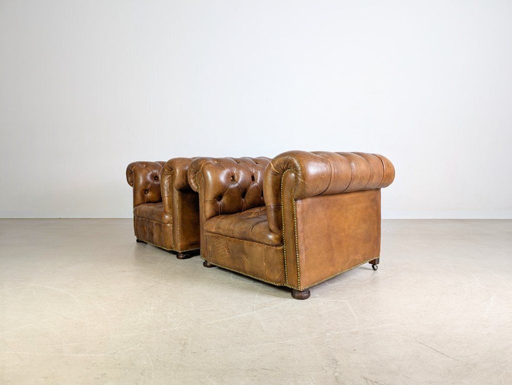 2x Original Handmade Chesterfield Armchairs England 1920 Antique photo Furniture