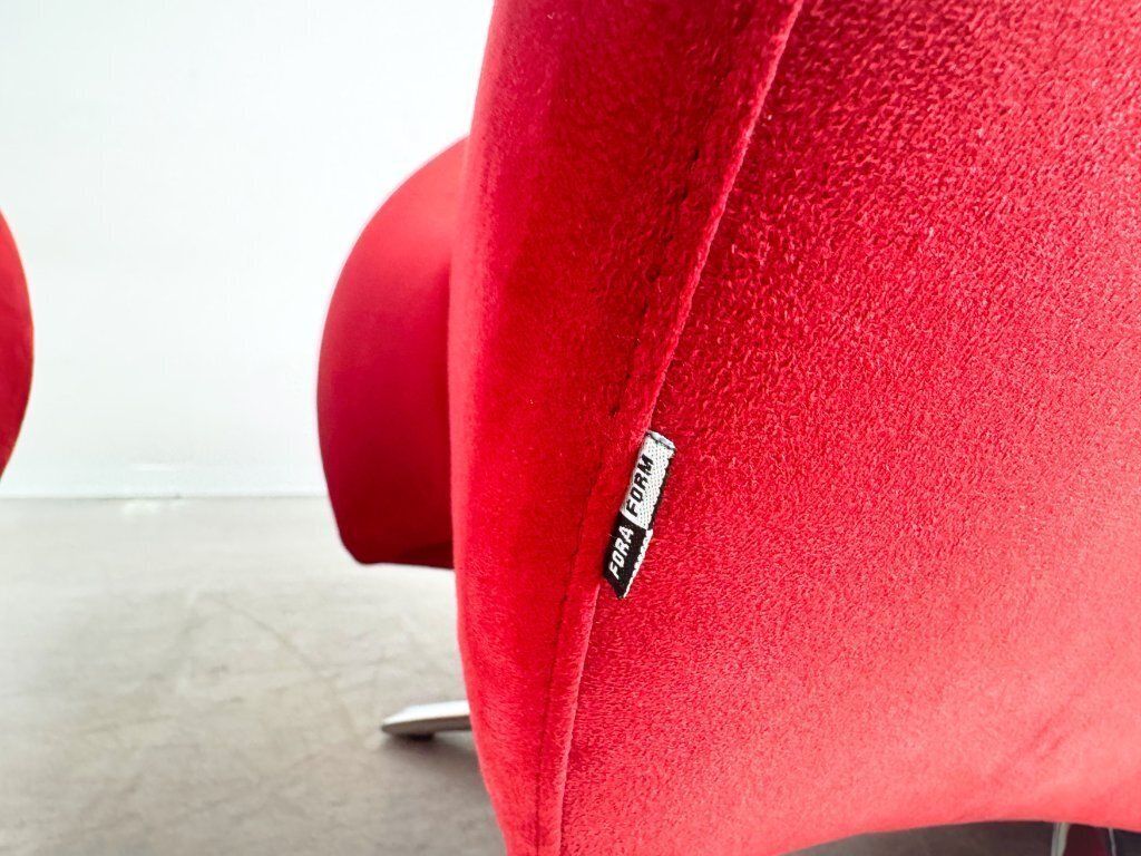 2x Original Fora Form Loop Armchair Johan Verde Red Velvet Design Chair photo vinterior