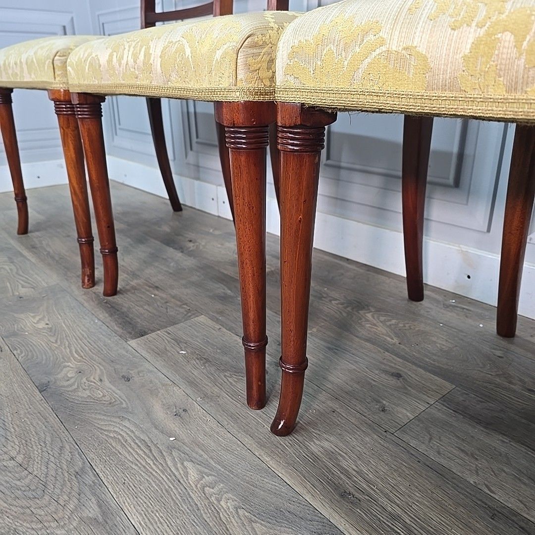 photo vintage Regency Revival Dining Chairs – Carved Mahogany – Set 4 Antique Style Wooden