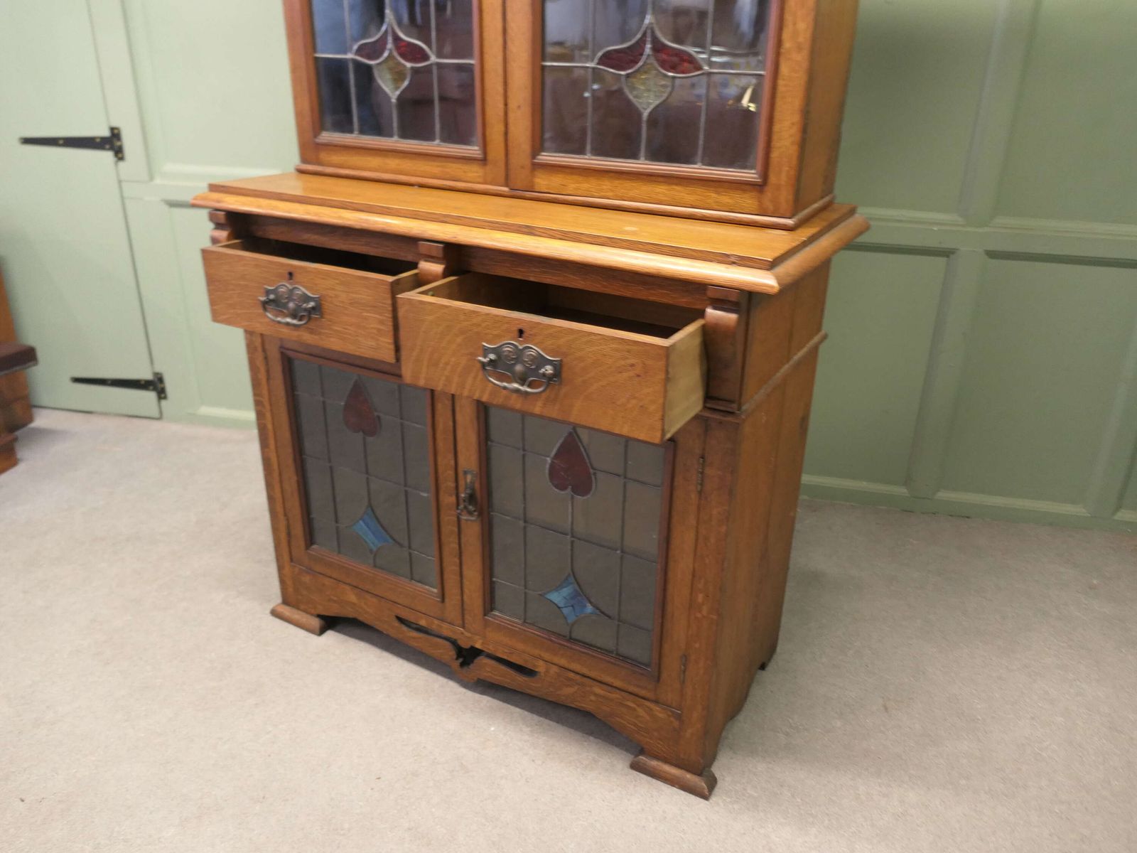 Arts And Crafts Golden Oak Bookcase photo 1620.0