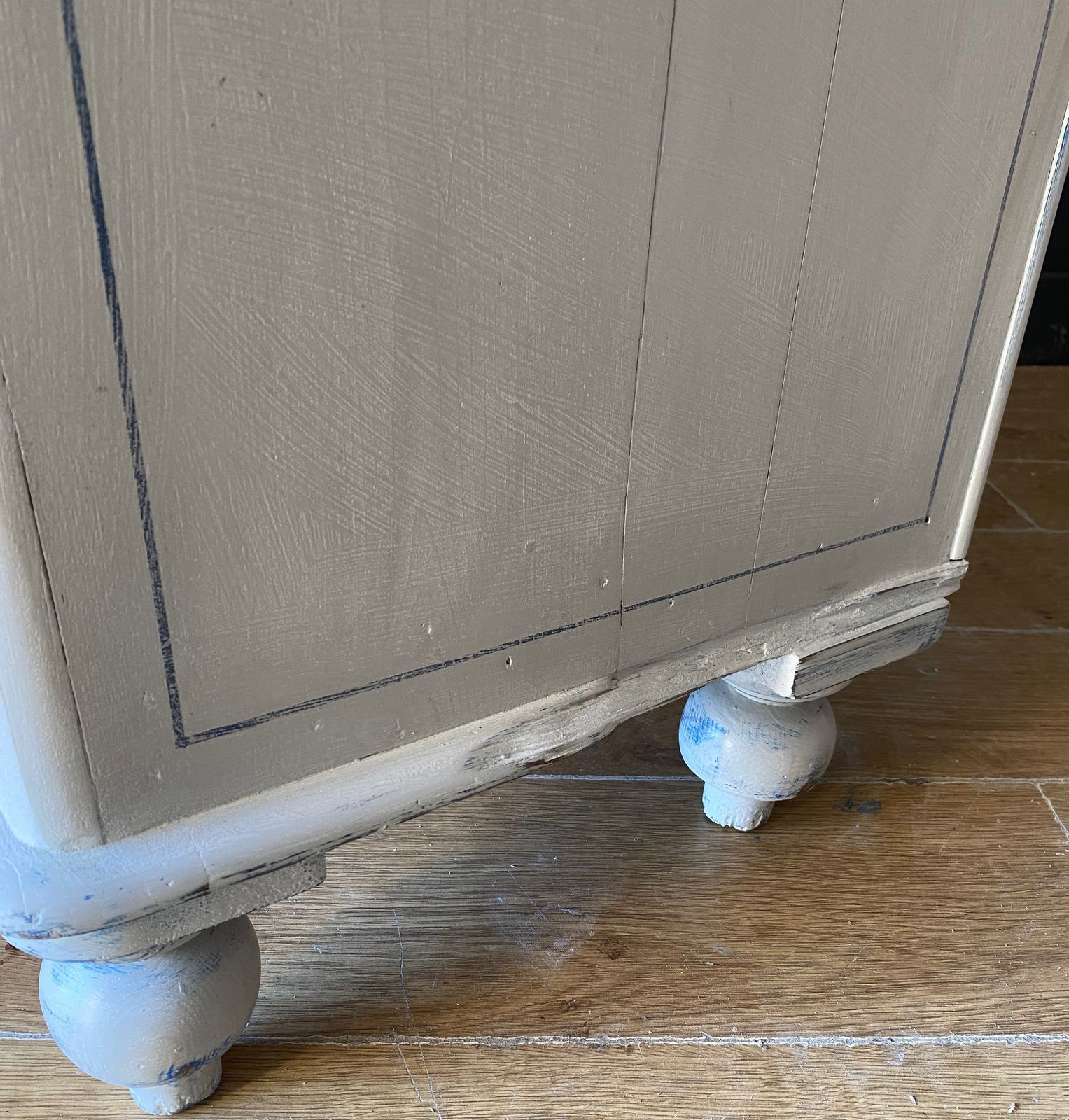 Victorian Painted Pine Chest Of Drawers photo vintage