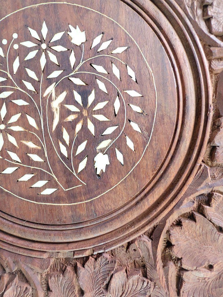 Hand Carved Tea Table, Art Deco Coffee Table, India, Walnut photo vinterior