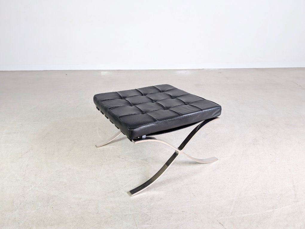 Knoll International Barcelona Stool Mies Van Der Rohe Leather Black photo Furniture