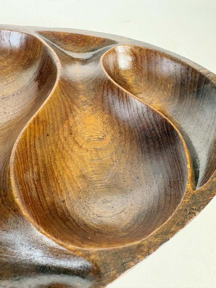 Wooden Trinket Tray Carved Motif Oval Shape Beautiful Patina France 1970 photo vinterior