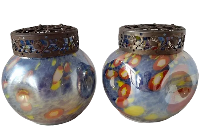 2 Bohemian Pique Fleurs In Splatter Glass, From The Art Déco Period