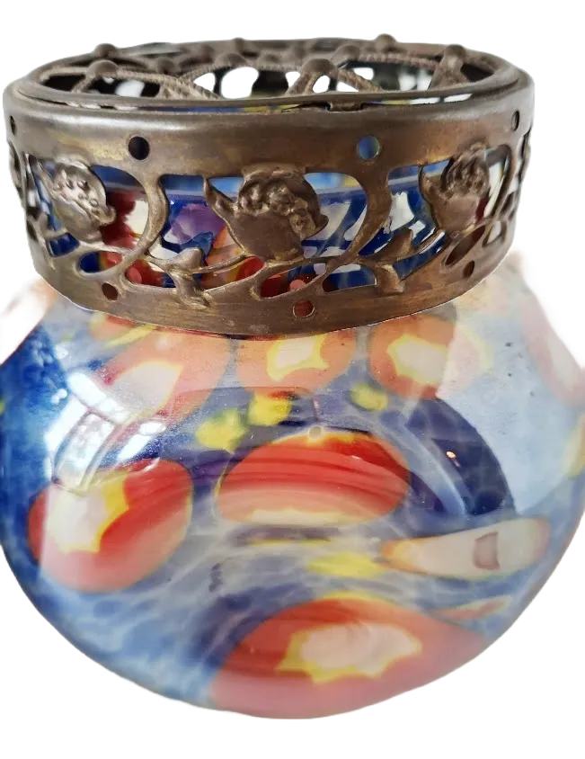 2 Bohemian Pique Fleurs In Splatter Glass, From The Art Déco Period photo for sale