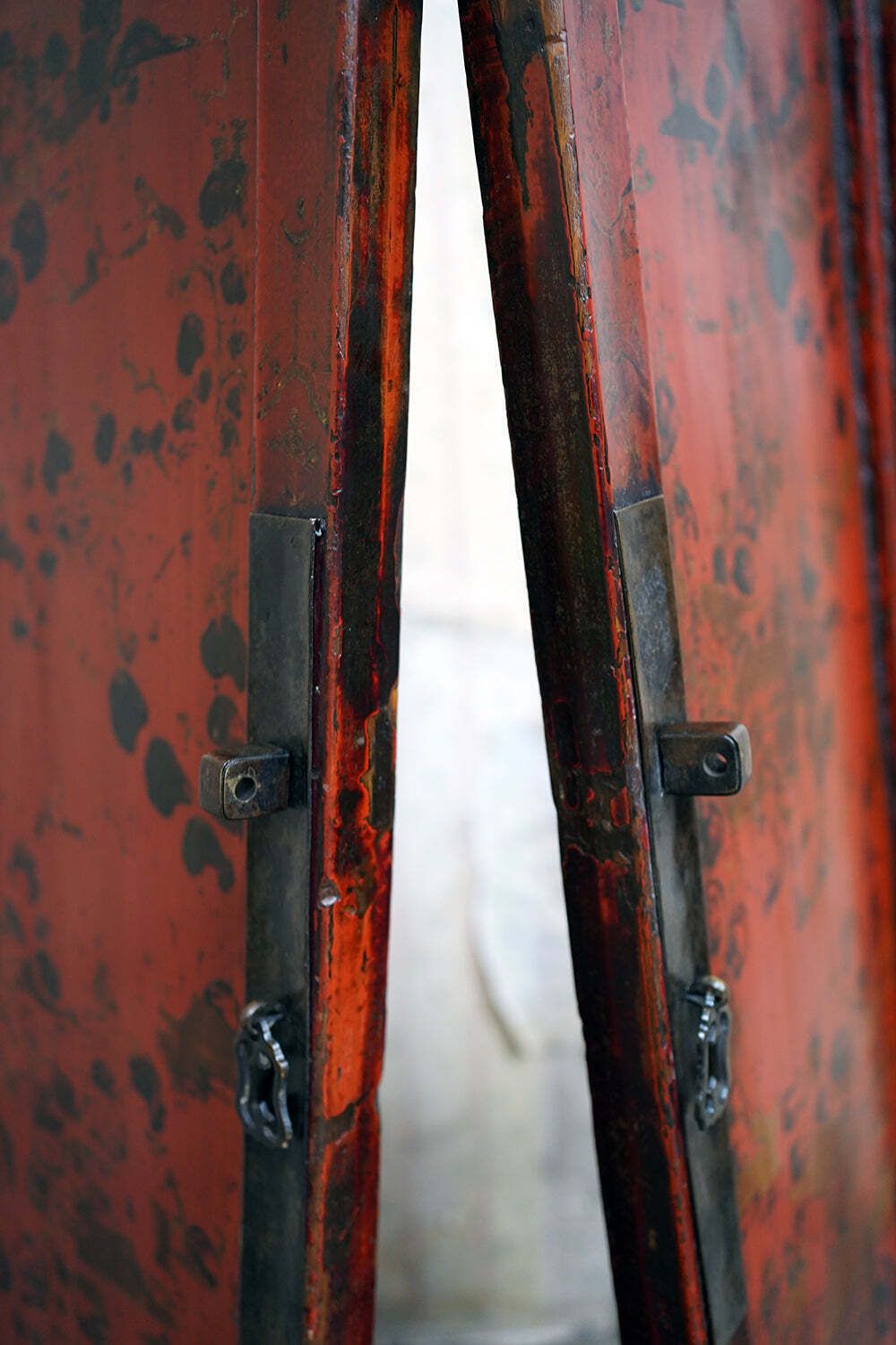 A Pair Of Late 19thc Chinese Red Lacquer Chinoiserie Cabinet Doors C.1890 photo vintage