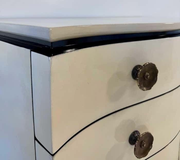 photo furniture Art Deco Chest Of Drawers In Parchment And Black Lacquer Attr. Borsani 1940s