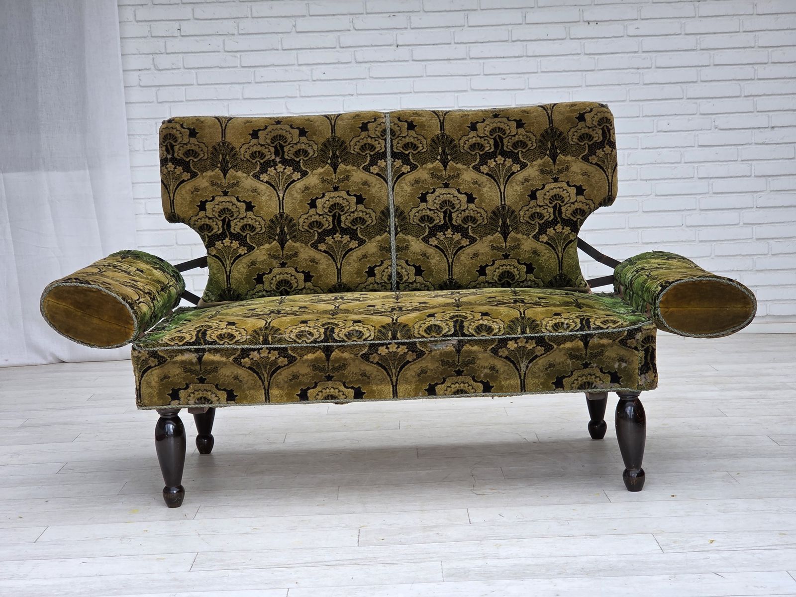 1930s, Danish 2 Seater Drop Arm Daybed/Sofa, Green Furniture Velour. photo vintage