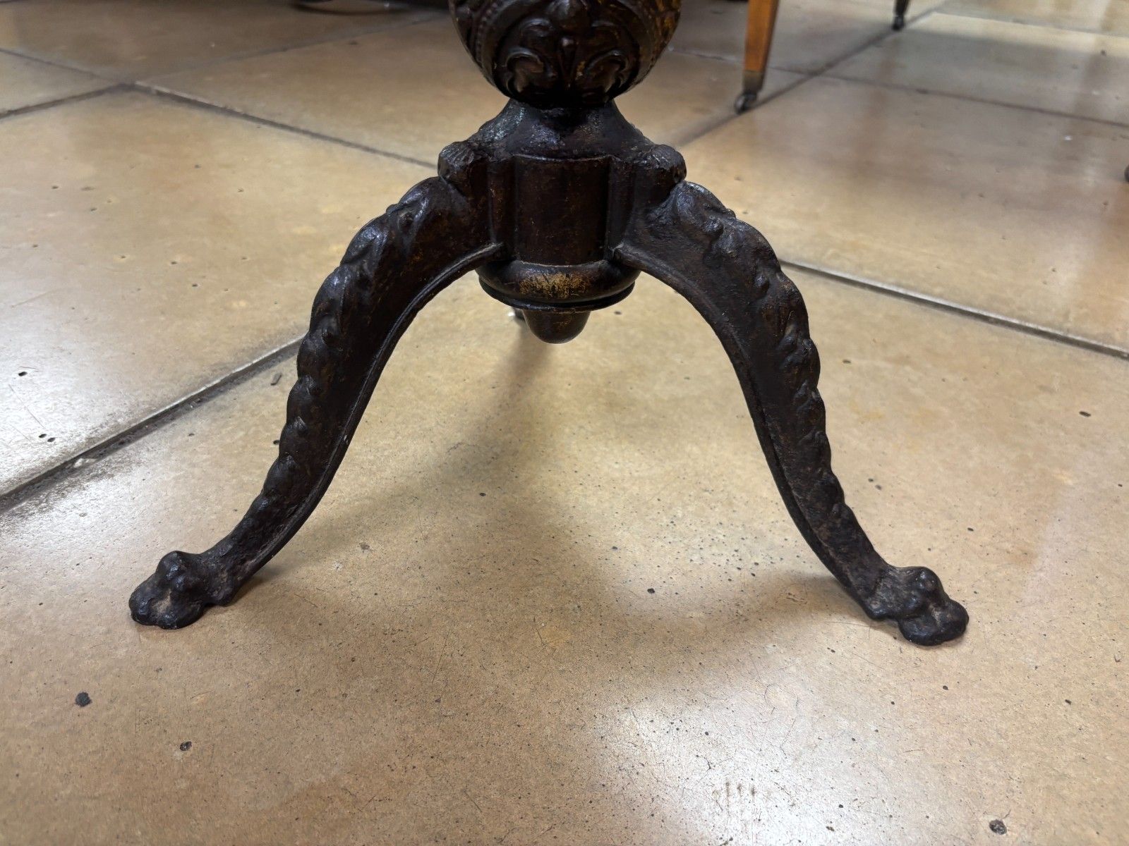 photo furniture Antique Victorian Cast Iron Piano Stool