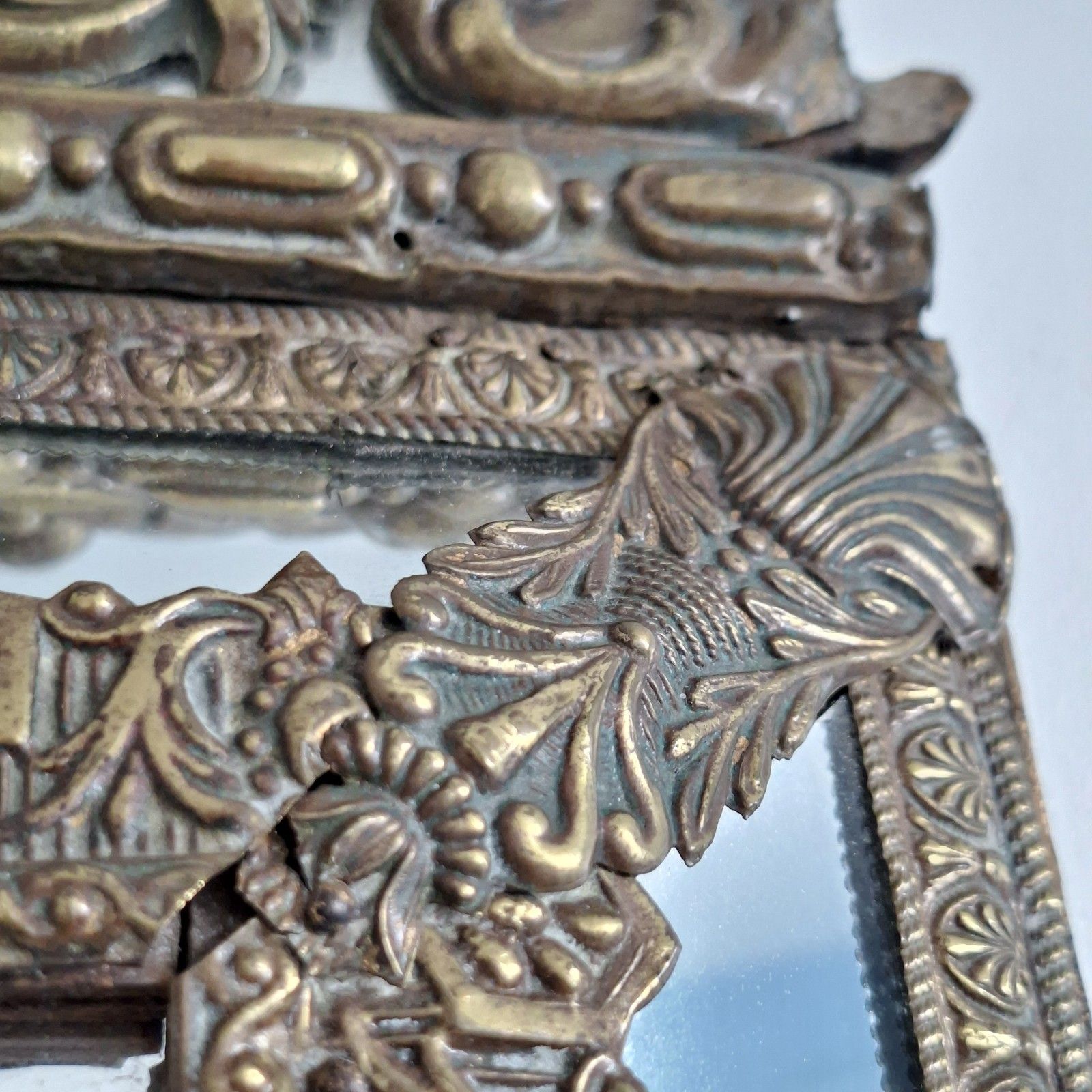 French Napoleon III Cushion Mirror Repousse Brass Antique 19th Century photo vinterior