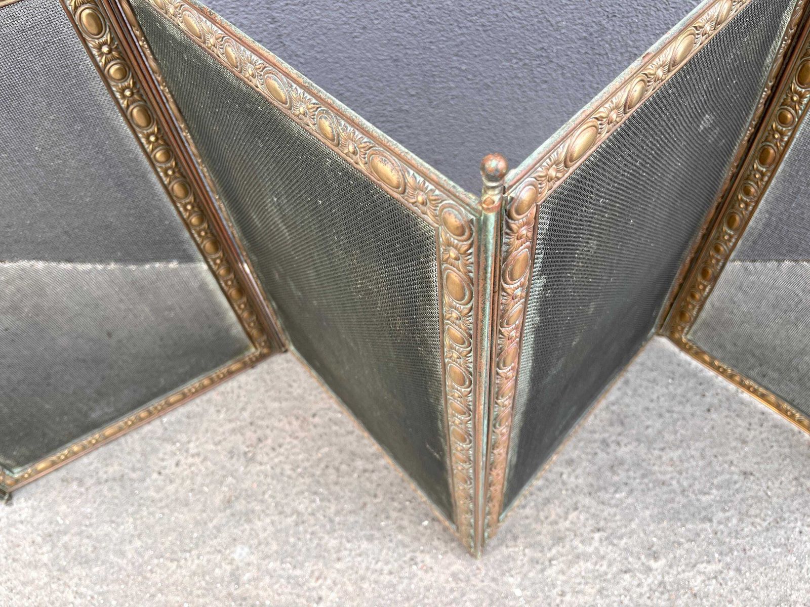 651.0 French 19th Brass Fireplace Screen 70 X 20 Inches, Antique Napoleon 3rd Copper Fire Screen 1880's photo