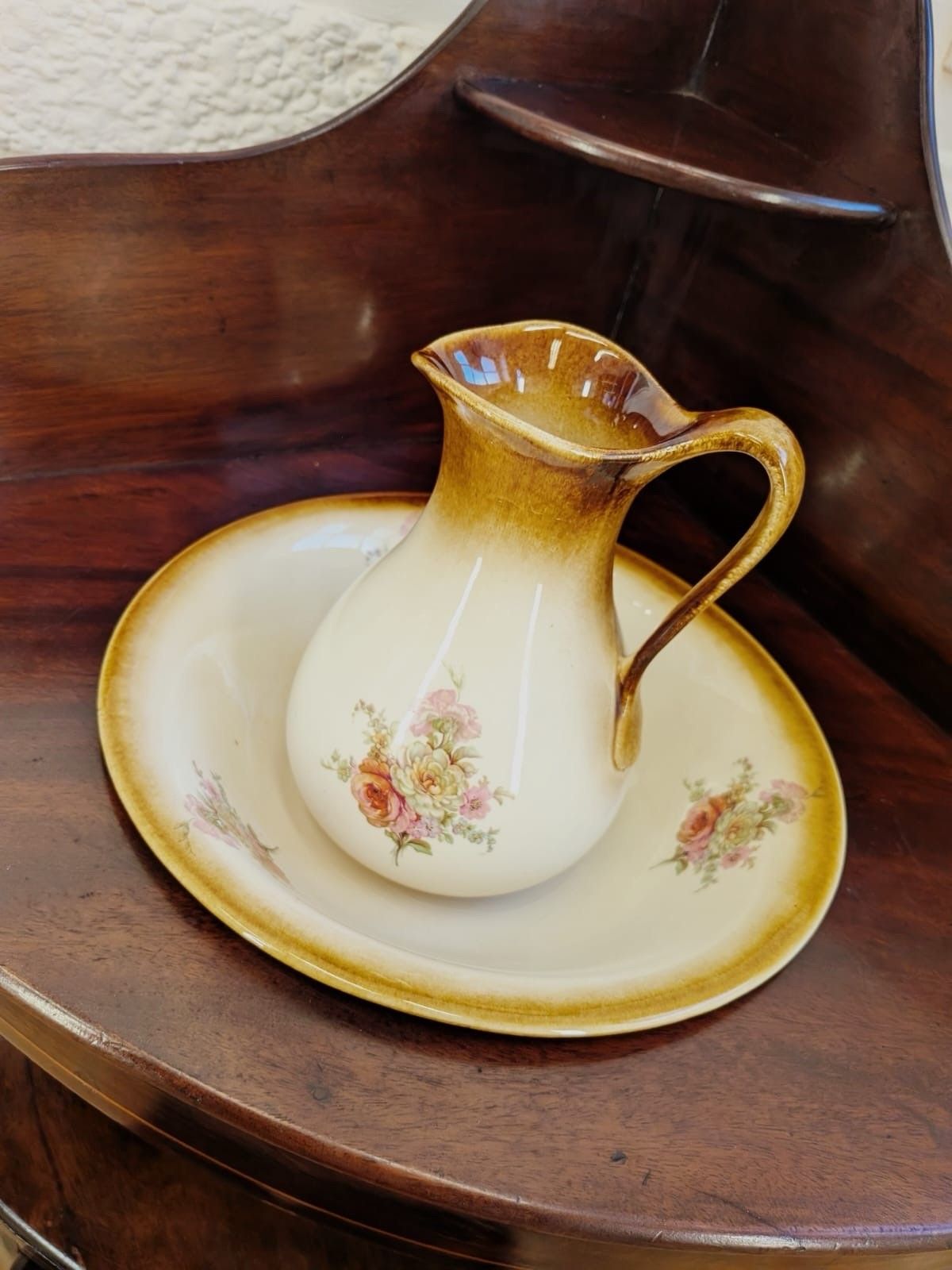 George III Mahogany Corner Washstand With Jug & Bowl photo for sale