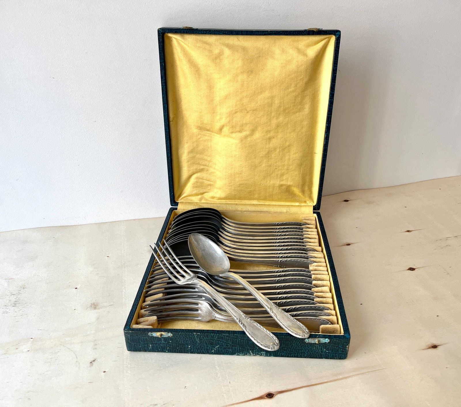 French Antique 23 Pieces Cutlery Set In Silver Metal 1940s, Antique Forks And Soup Spoons Tableware photo furniture