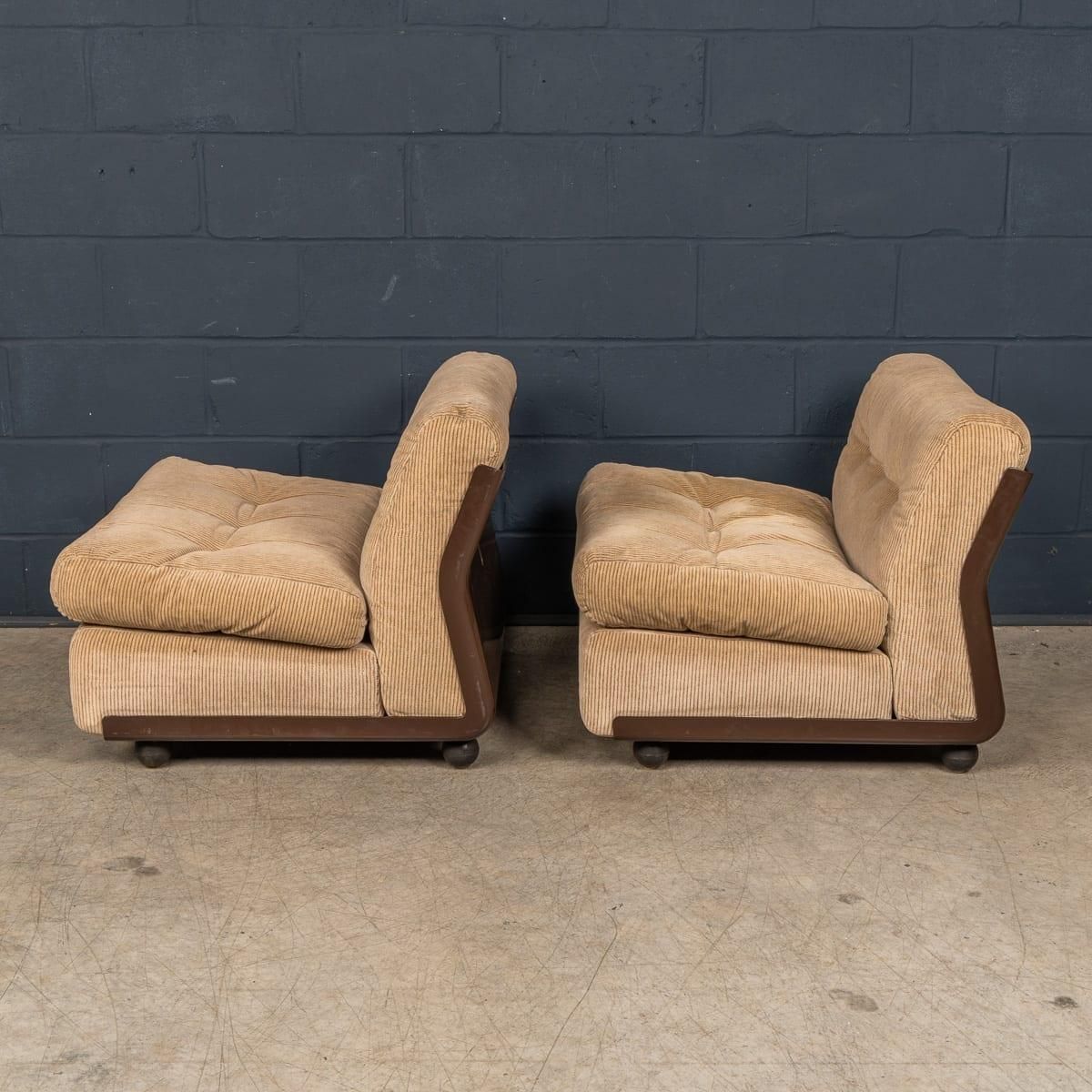 photo buy An Italian "Amanta" 4 Piece Modular Sofa By Mario Bellini For B&B Italia C.1980