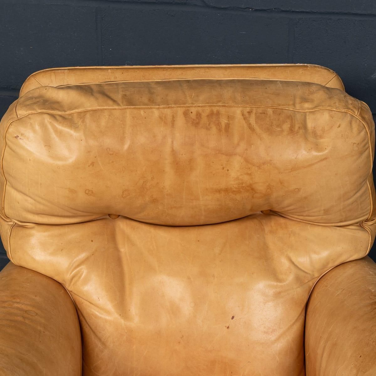 Vintage 20thc Italian Pair Of Tan Leather Armchairs By Poltrona Frau C.1970 photo vintage