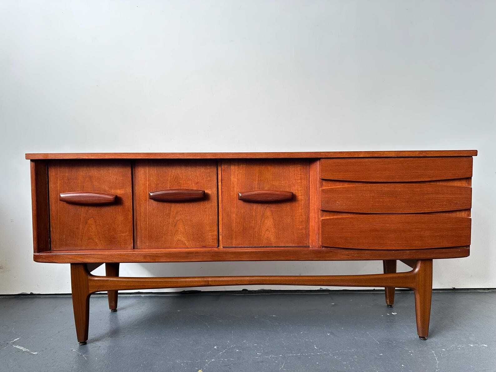 Vintage 1970s Jentique Teak Sideboard. Danish Retro G Plan Mid Century photo vinterior