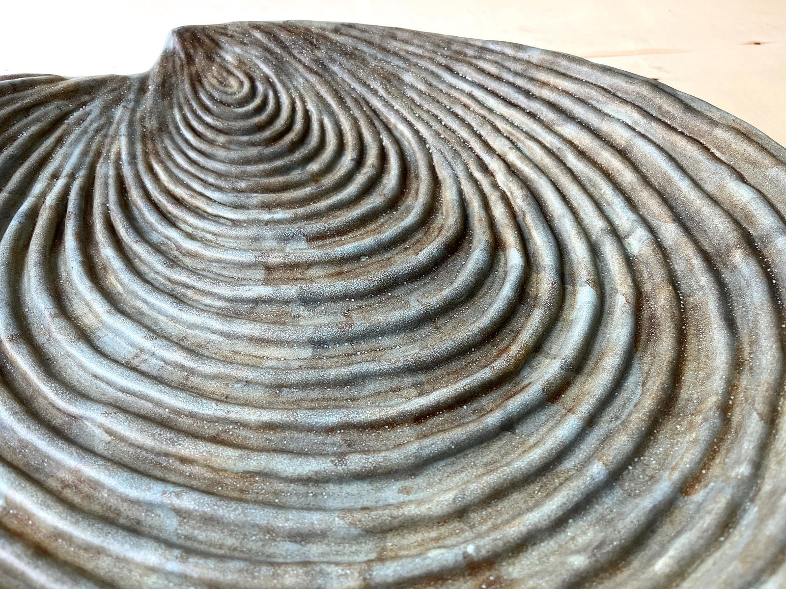 Giant Ceramic Shell Dish By Dominique Guillot For Vallauris 1960, French Xxl Oyster Seafood Plate photo for sale
