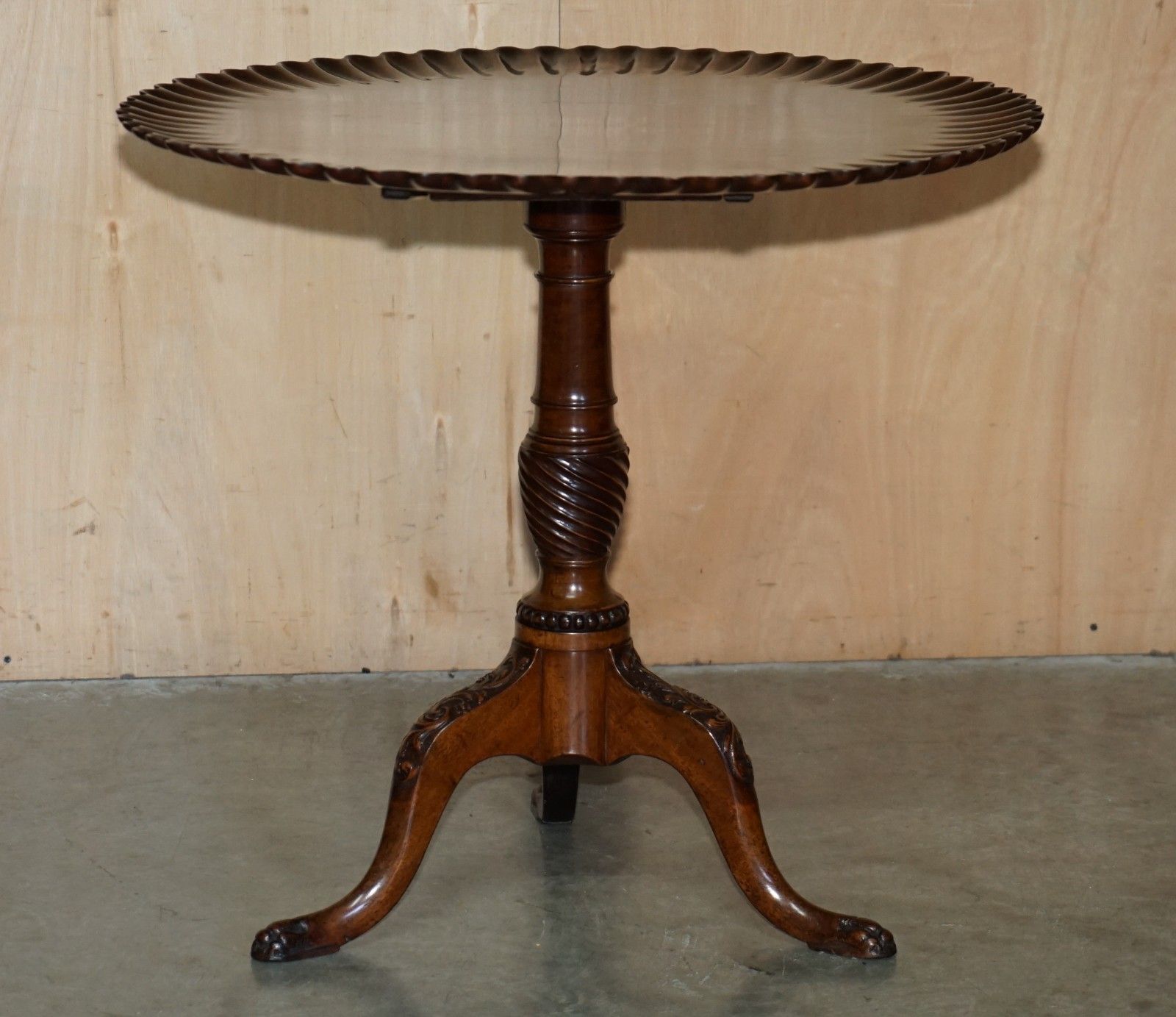 Antique Georgian Pie Crust Edge Thomas Chippendale Tilt Top Occasional Table photo Furniture