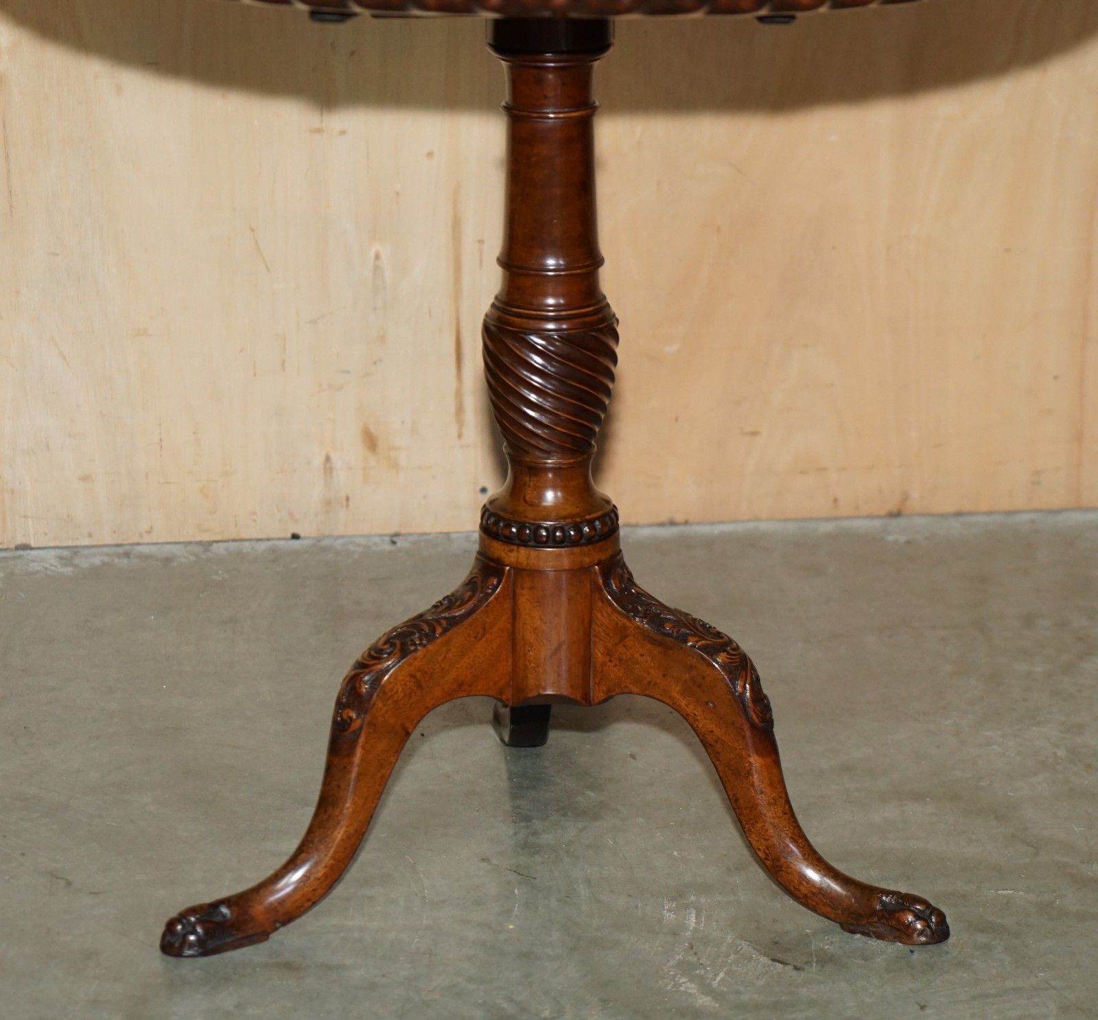 Antique Georgian Pie Crust Edge Thomas Chippendale Tilt Top Occasional Table photo 2950.0