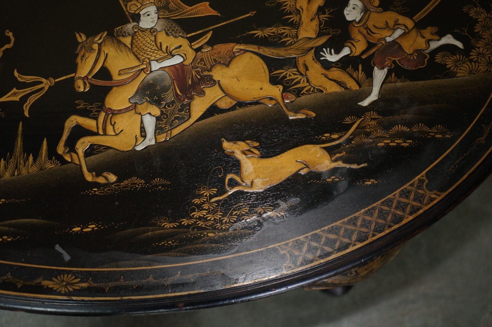 Large Oval Antique Circa 1920 Chinese Chinoiserie Export Lacquered Coffee Table photo vinterior