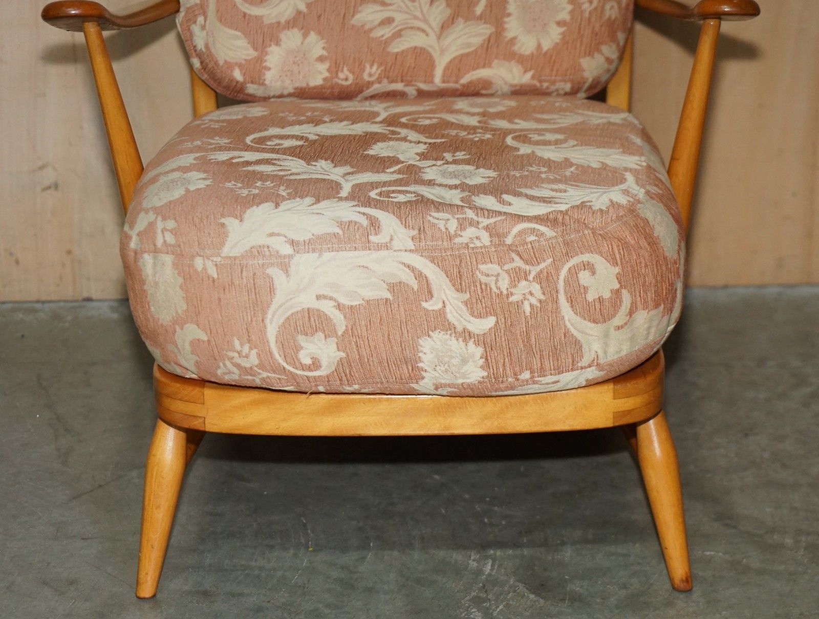 Pair Of Sublime Condition Ercol Windsor 203 Blonde Wood Armchairs Part Of Suite photo buy