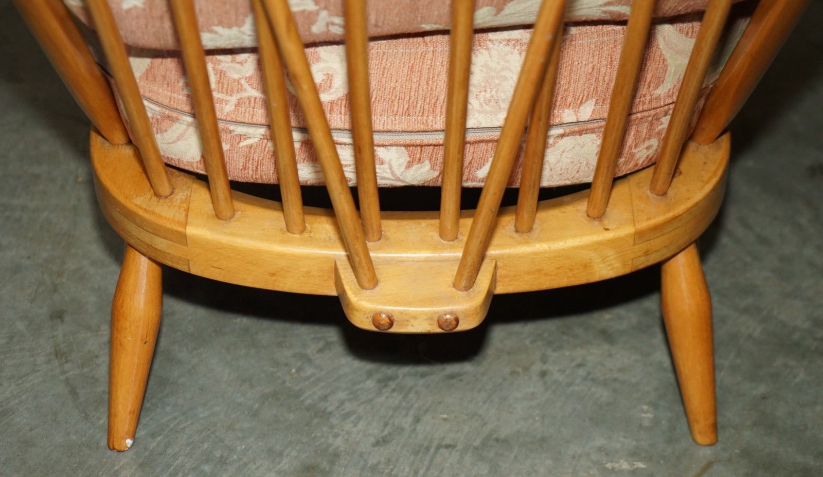 2750.0 Pair Of Sublime Condition Ercol Windsor 203 Blonde Wood Armchairs Part Of Suite photo