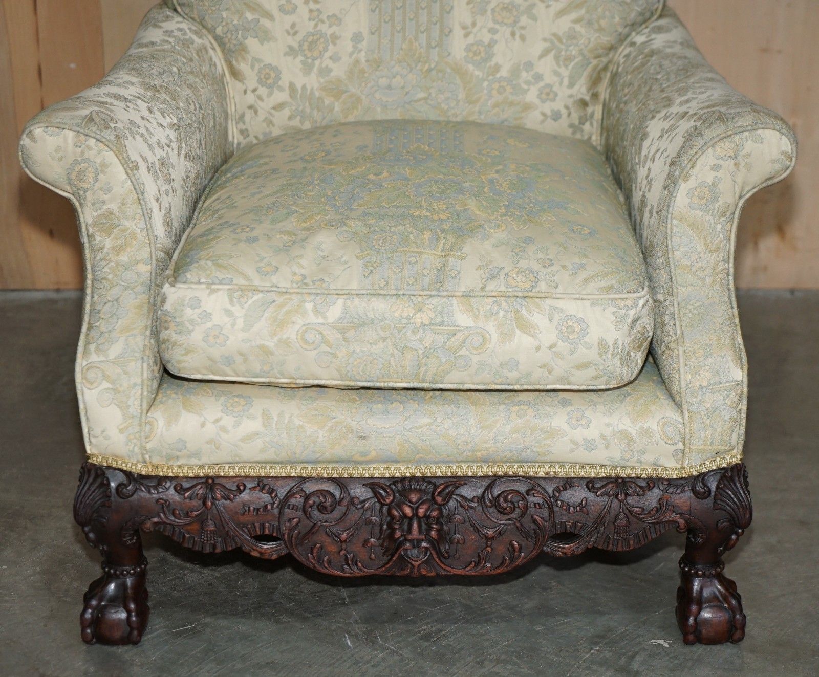 Sublime Antique Victorian Carved Claw & Ball Feet Show Framed Mahogany Armchair photo vintage
