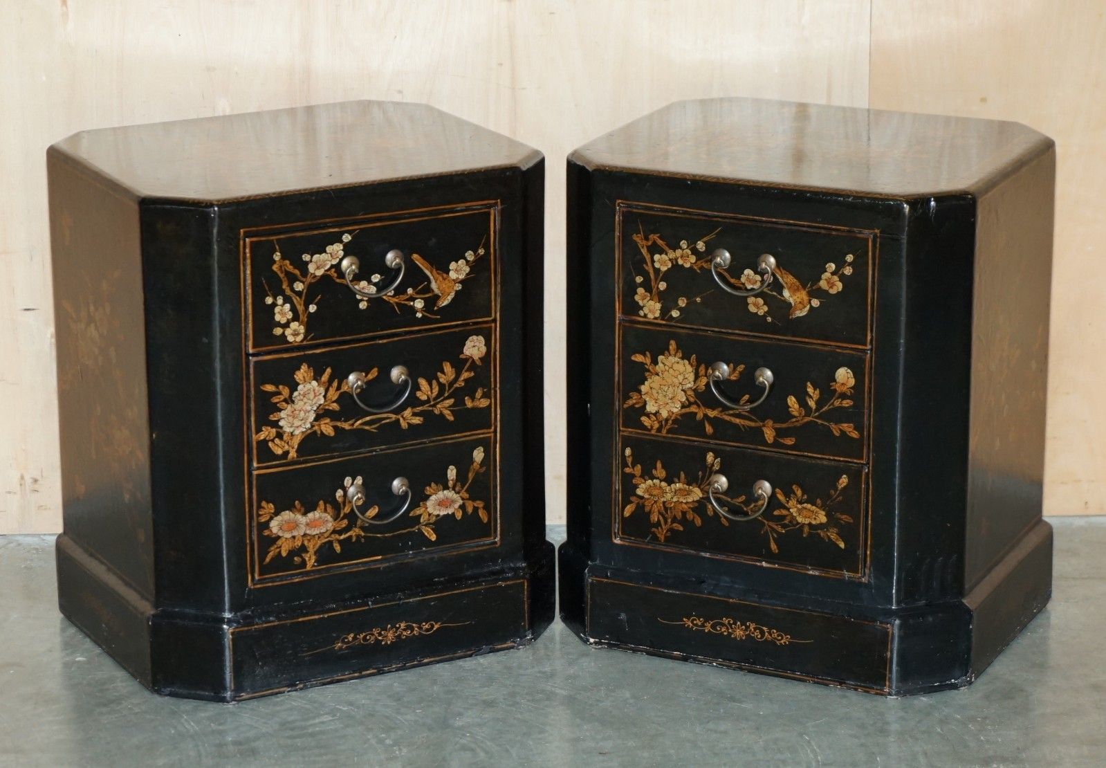 Pair Of Antique Cir 1920 Chinese Chinoiserie Lacquered & Gilt Nightstand Tables photo furniture