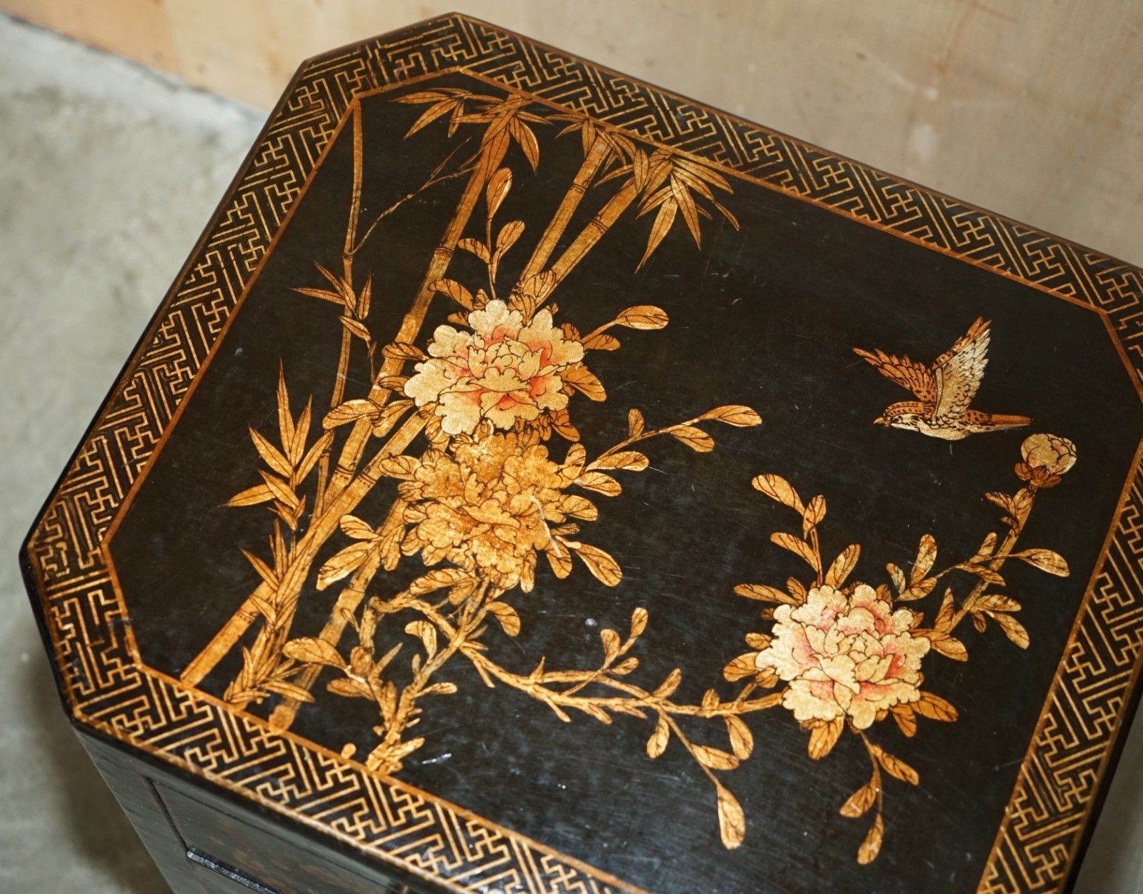 Pair Of Antique Cir 1920 Chinese Chinoiserie Lacquered & Gilt Nightstand Tables photo vintage