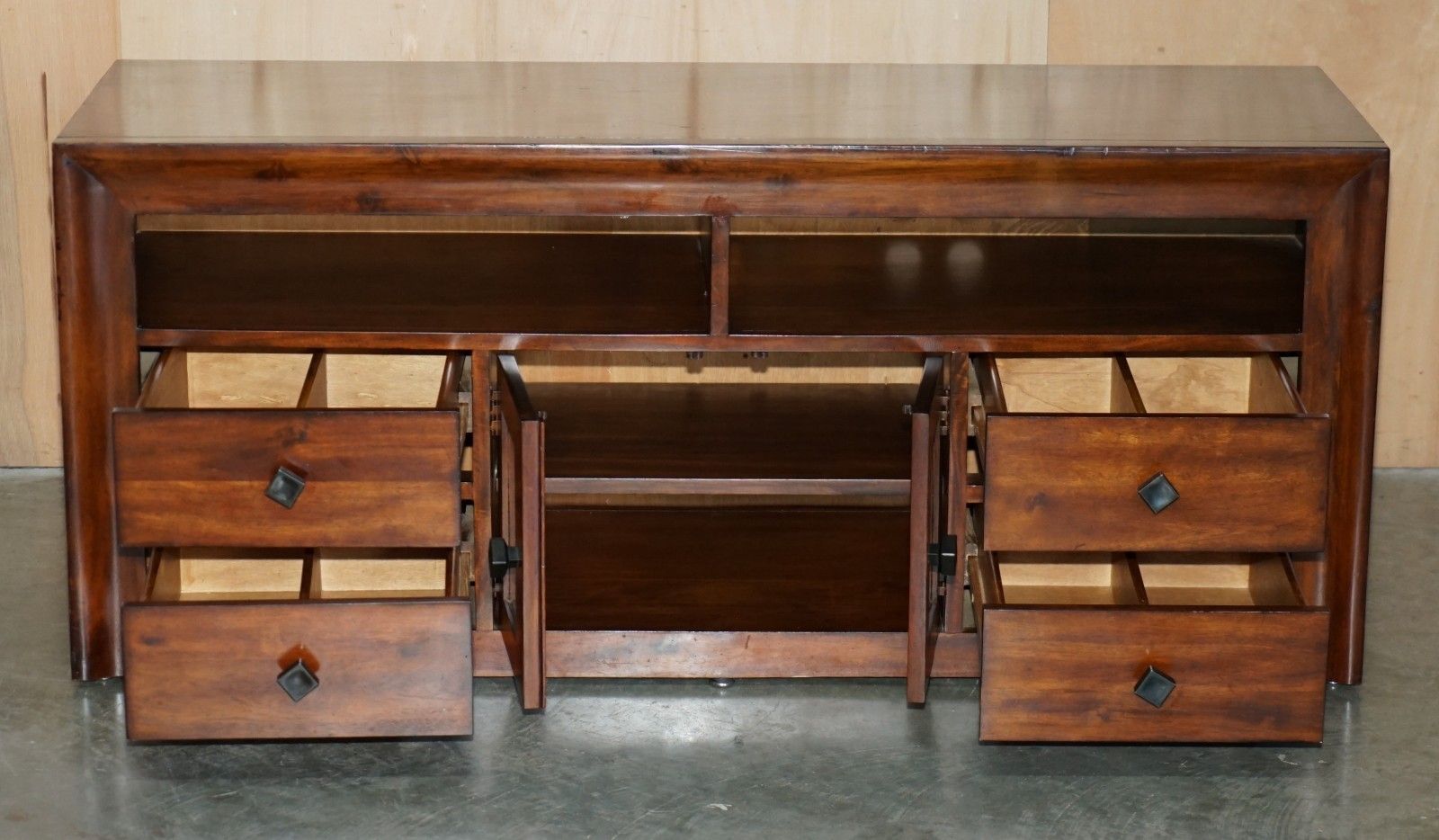 photo vintage Lovely Vintage Hardwood Military Campaign Style Sideboard Tv Media Unit Part Set