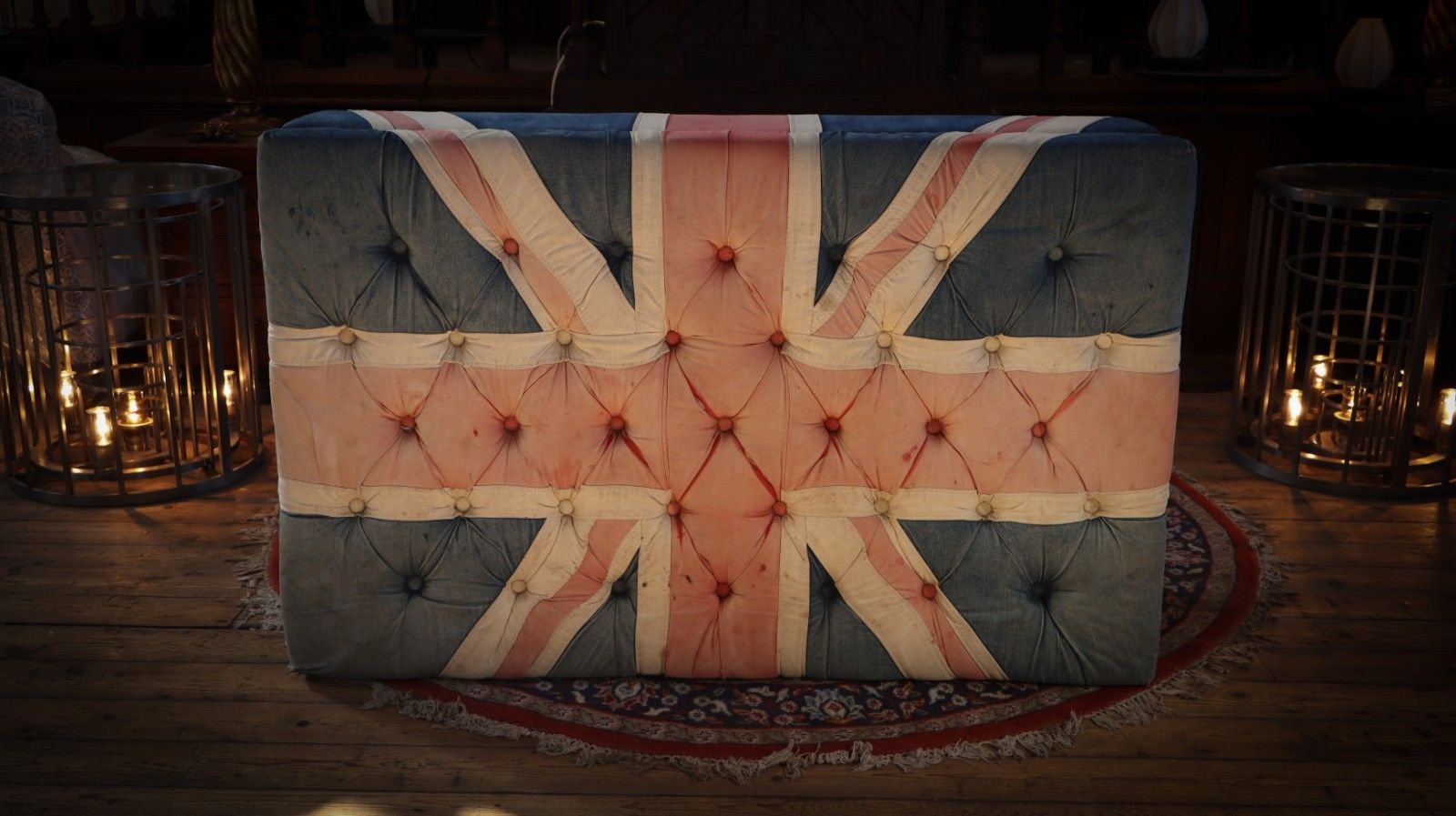 Superb Timothy Oulton Halo Westminster Buttoned Footstool Ottoman Union Jack 🚚 photo buy