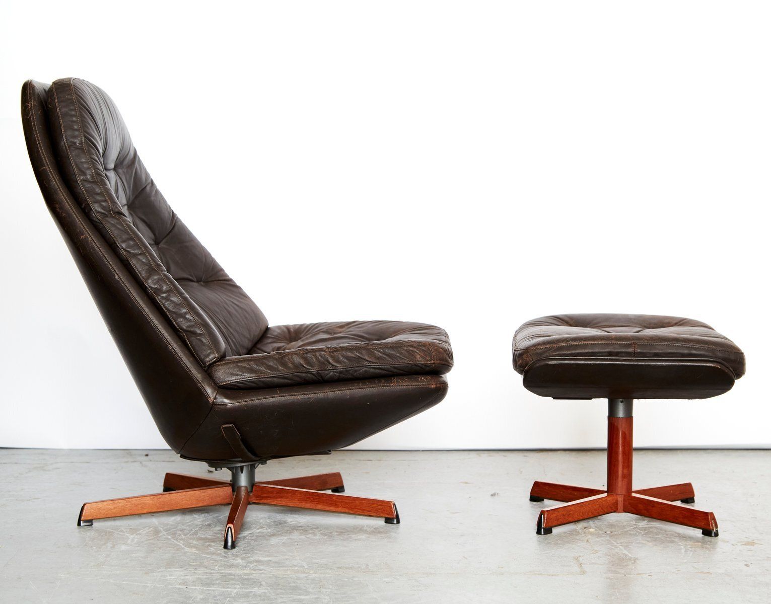 Set Of Ms 68 Swivel Lounge Chair And Ottoman From Madsen & Schübell, 1960s photo for sale