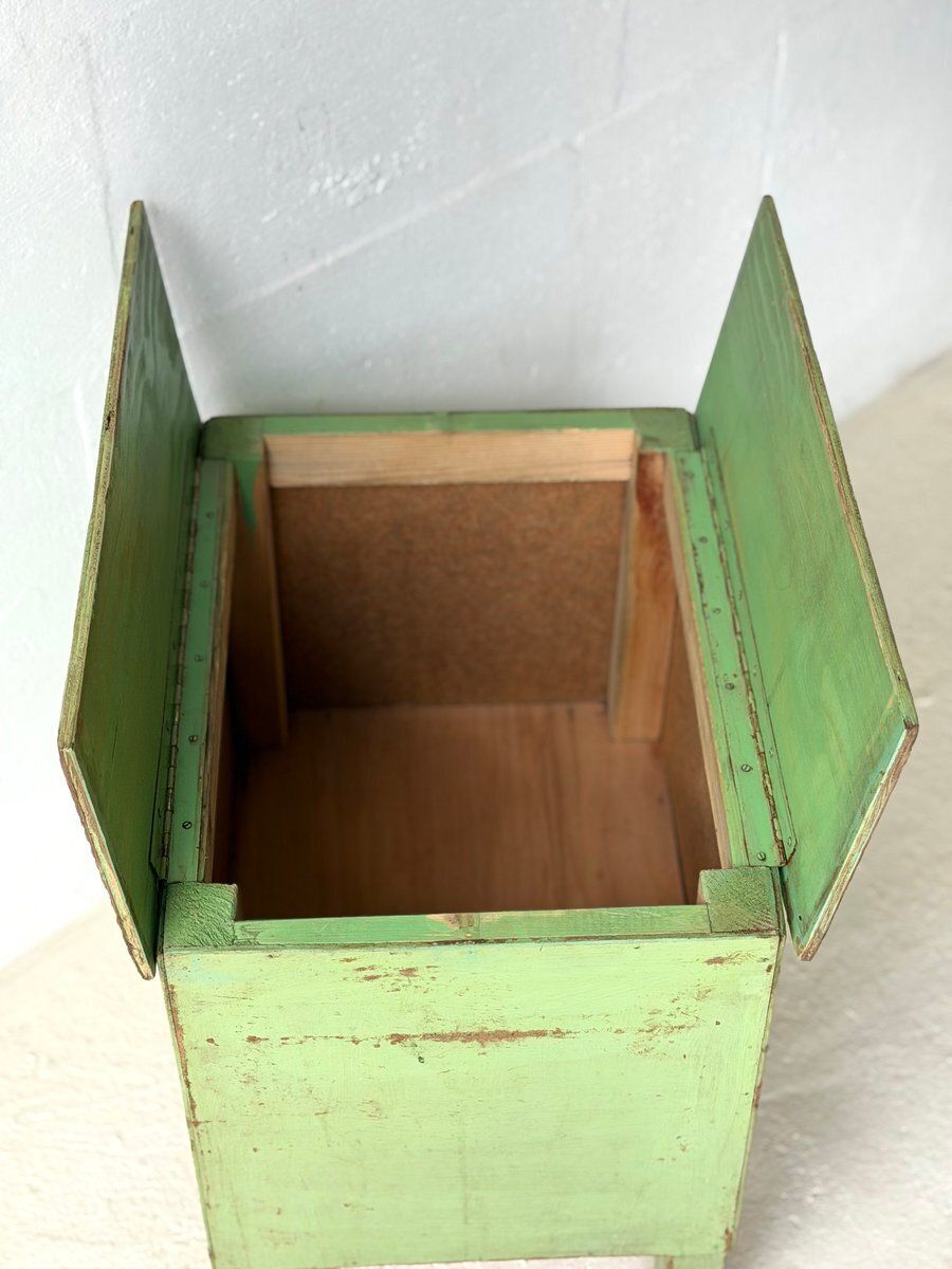 Industriële Groene Opbergtafel, Jaren 1960 photo Meubels