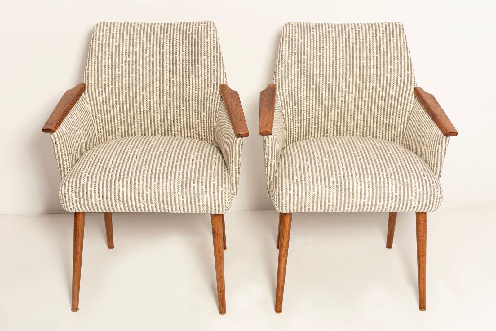 Set Of Two Mid Century Modern White Beige And Gray Chairs, 1960s, Germany photo vinterior