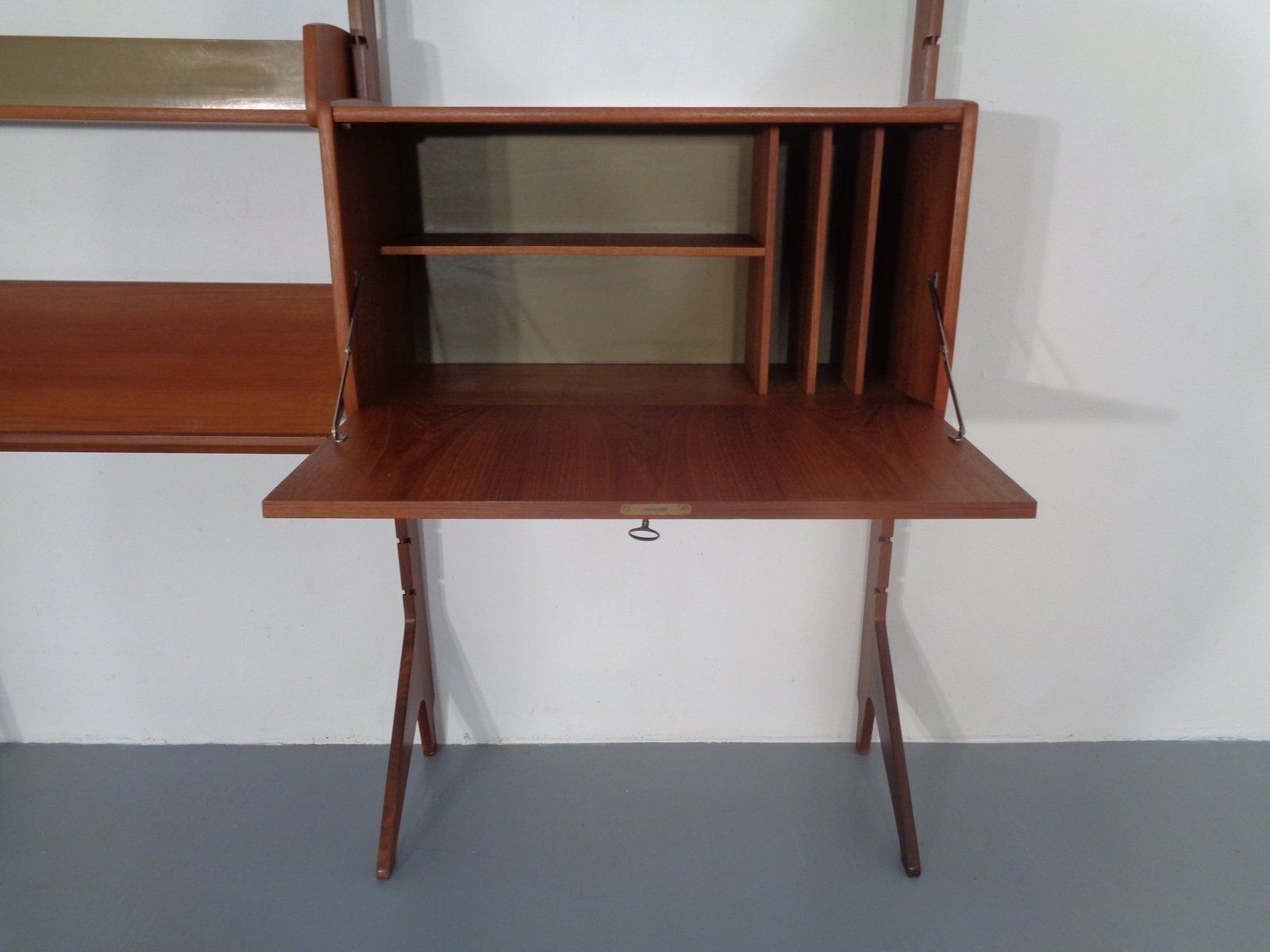 photo vintage Ergo Teak Wall Shelving Unit By John Texmon Einar Blindheim For Blindheim, Norway, 1950s, Set Of 9