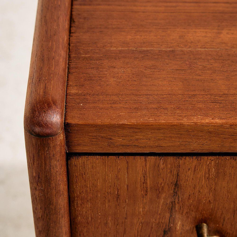 881.0 Teak And Oak Dresser, 1960s photo