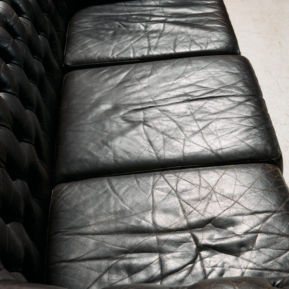 2796.0 Chesterfield Leather Sofa Set, 1970s, Set Of 3 photo